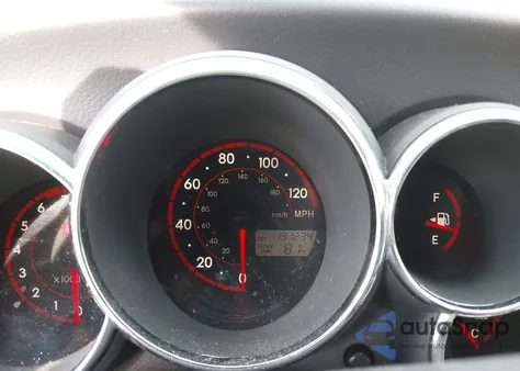 2005 Pontiac Vibe from USA, damaged, VIN 5Y2SL63835Z426336